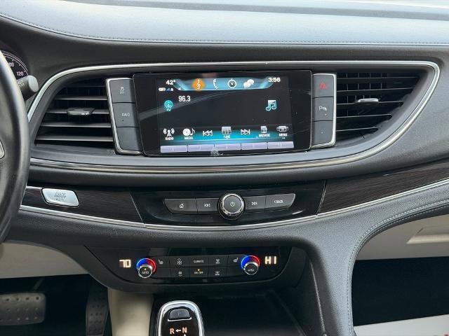 Used 2019 Buick Enclave Essence image 18