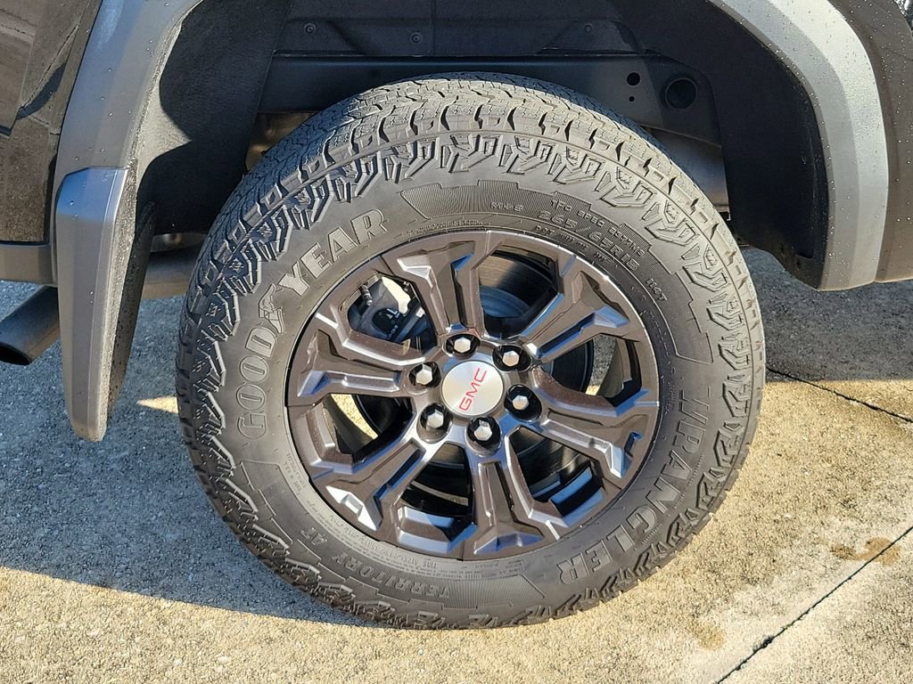 Used 2023 GMC Canyon Elevation w/ Elevation Premium Package image 6