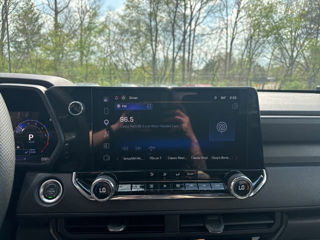 Used 2025 Chevrolet Colorado Trail Boss image 16