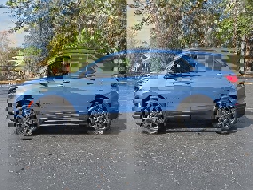 Used 2024 Chevrolet Equinox RS image 2