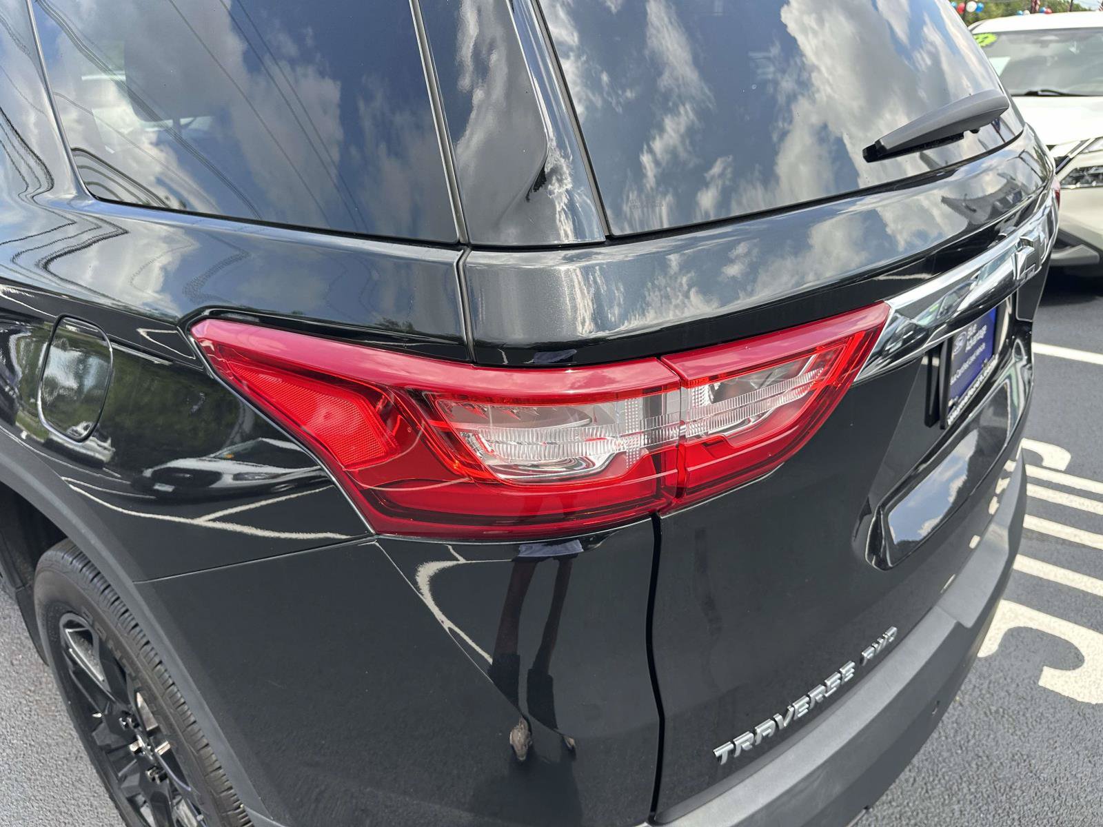Used 2020 Chevrolet Traverse LT AWD/4WD image 10