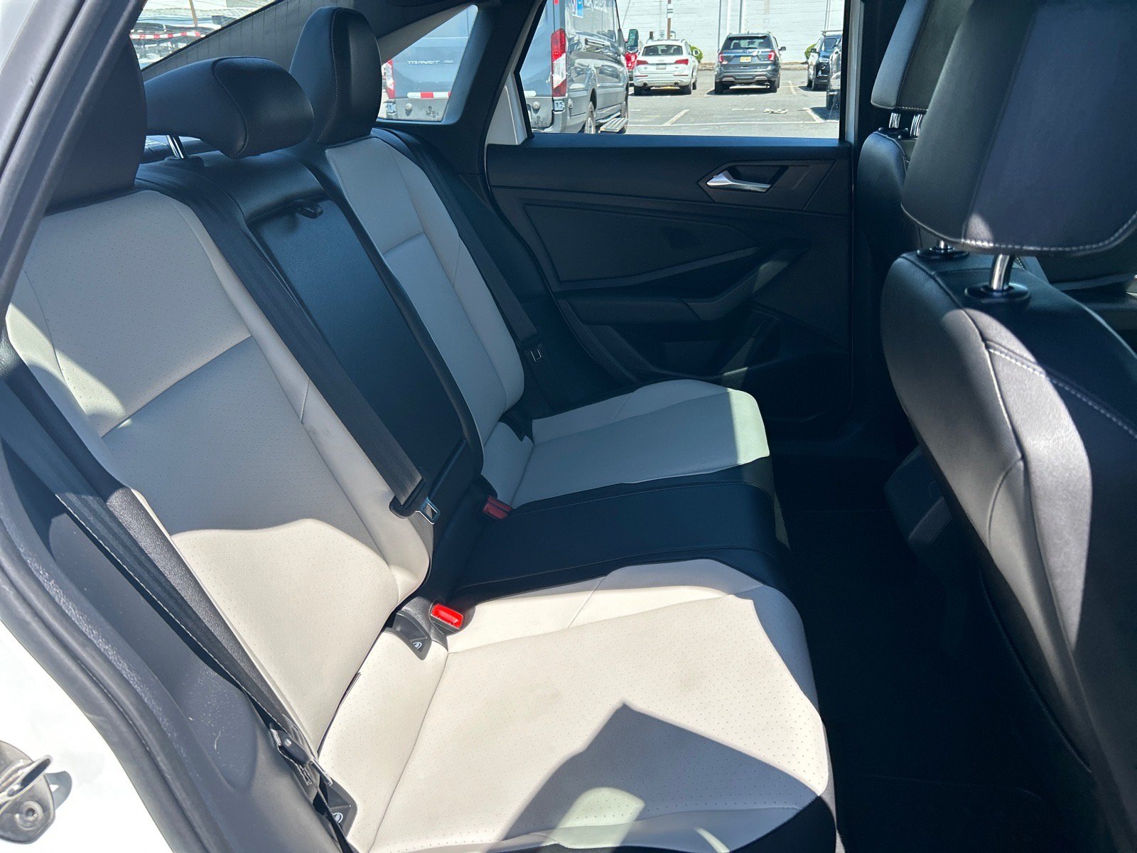 Used 2019 Volkswagen Jetta R-Line FWD image 18