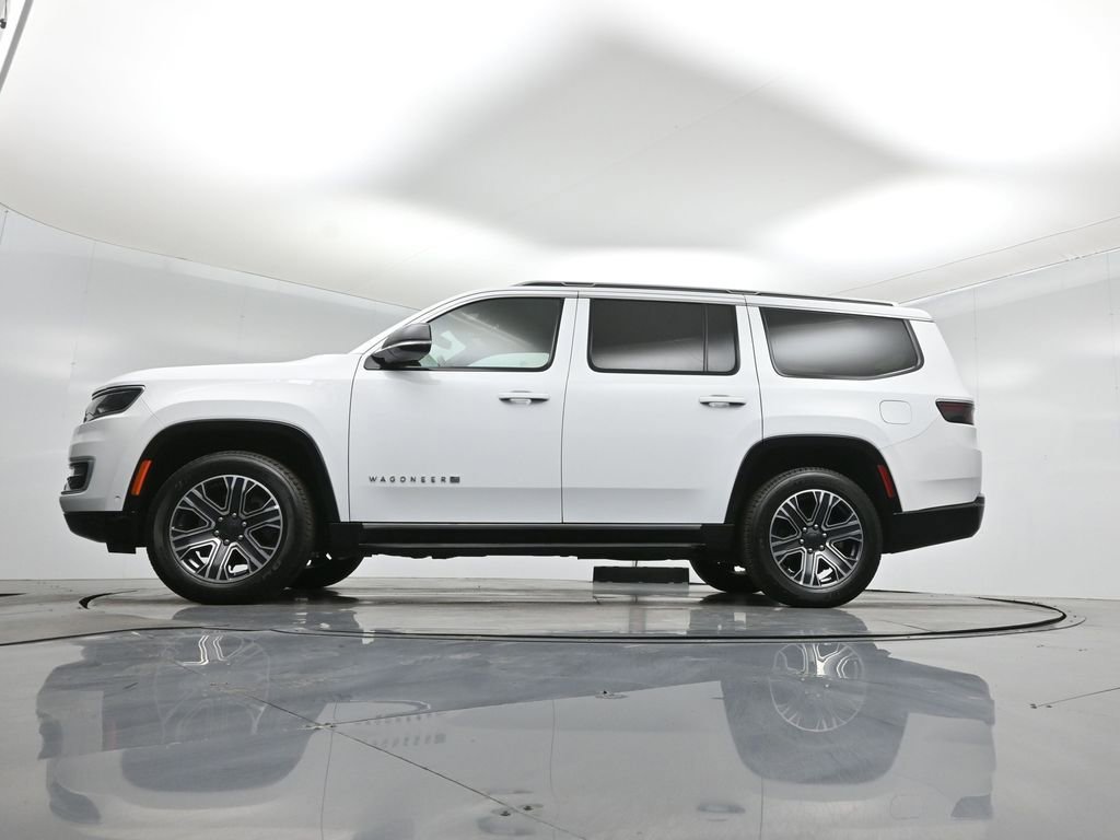 Used 2024 Jeep Wagoneer Series II w/ Flexible Seating Group image 57