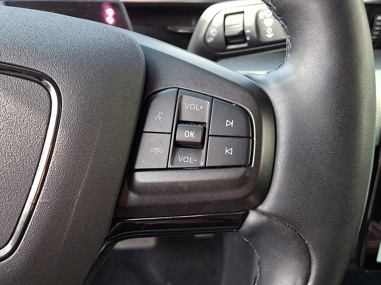 Certified 2021 Ford Mustang Mach-E Select w/ Comfort/Technology Package image 23