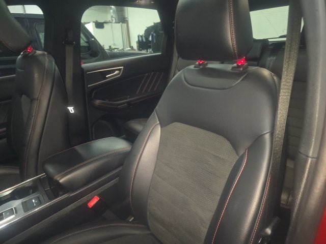 Certified 2024 Ford Edge ST-Line AWD/4WD image 17
