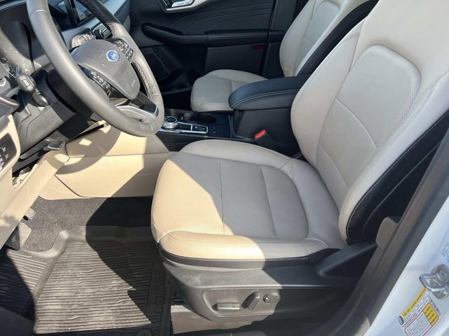 Certified 2022 Ford Escape SEL image 19