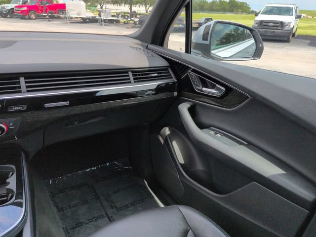 Used 2019 Audi Q7 3.0T Premium w/ Convenience Package AWD/4WD image 19