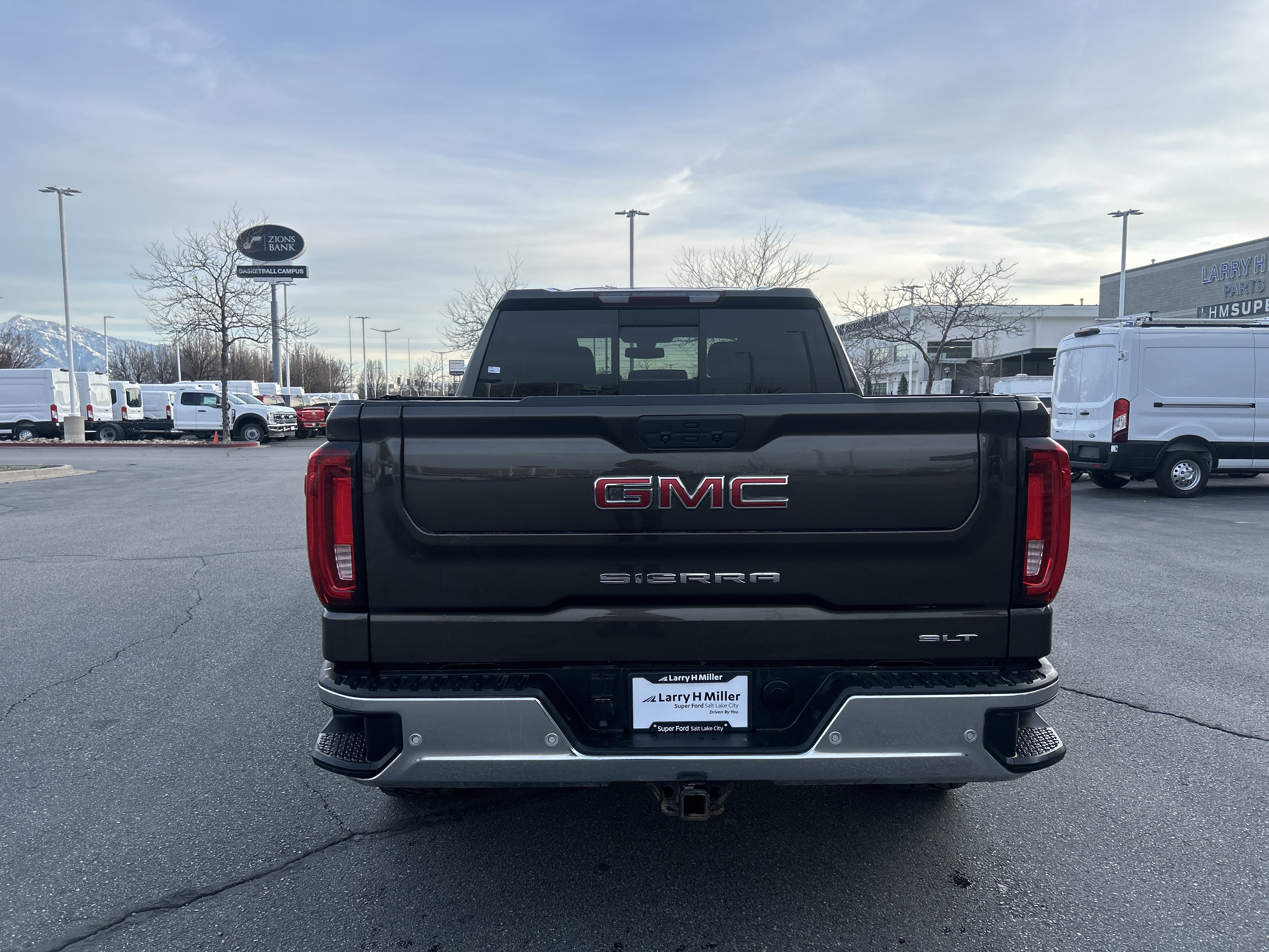 Used 2019 GMC Sierra 1500 SLT w/ SLT Premium Plus Package image 4