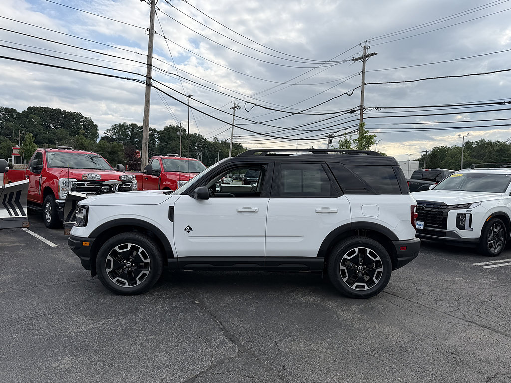 Certified 2023 Ford Bronco Sport Outer Banks w/ Tech Package AWD/4WD image 3