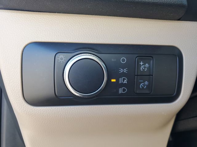 Certified 2022 Ford Escape SE w/ SE Sport Appearance Package image 19