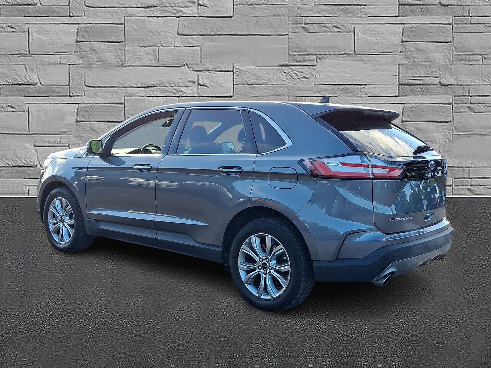 Certified 2024 Ford Edge Titanium image 7