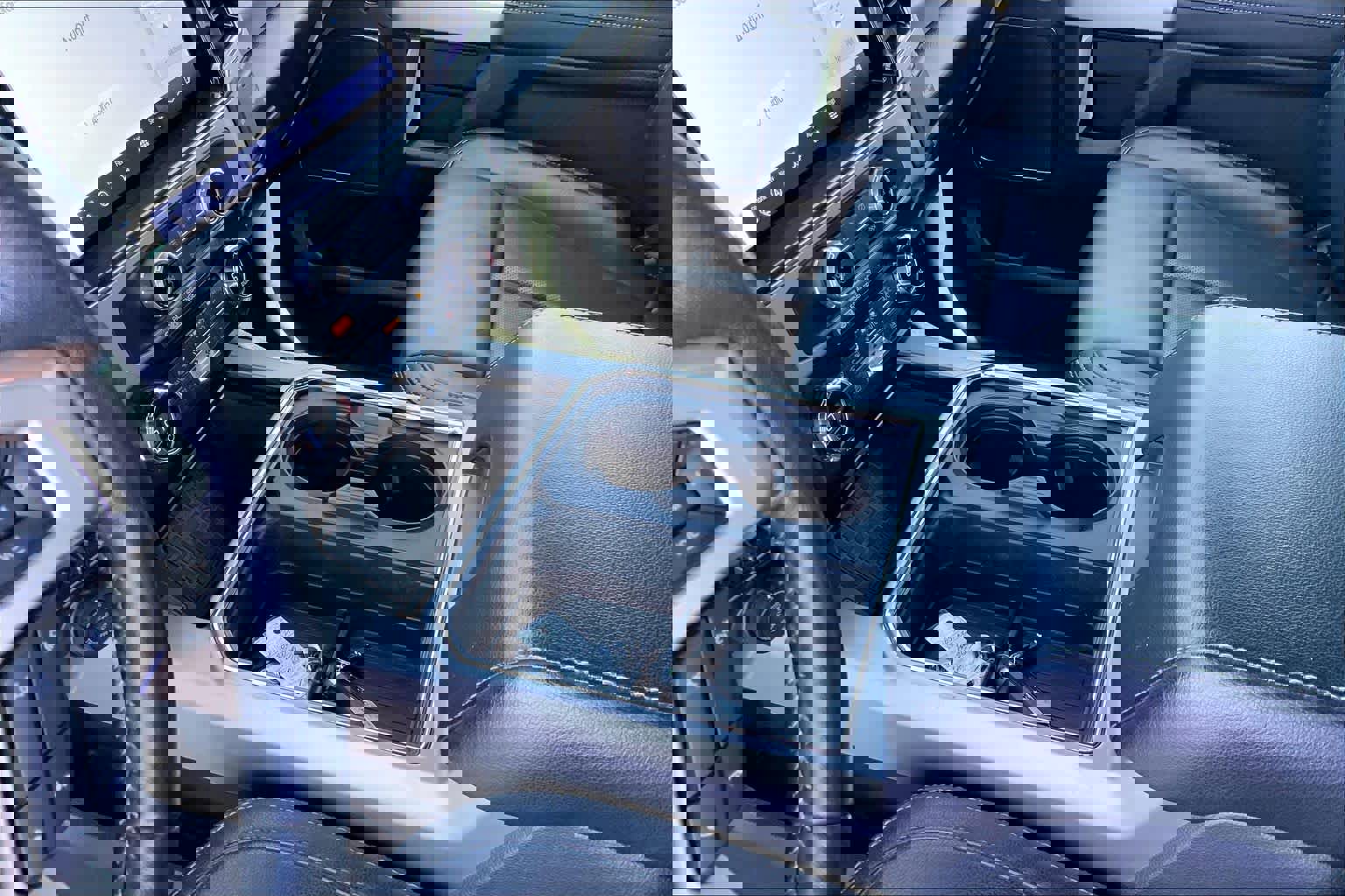 Certified 2022 Ford F250 Lariat w/ Tremor Off-Road Package image 17