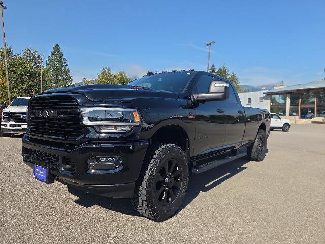 Used 2024 RAM 3500 Laramie w/ Night Edition AWD/4WD image 4