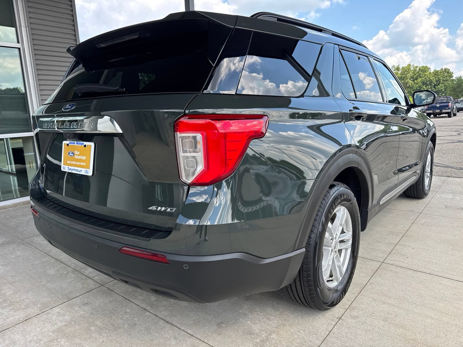Certified 2023 Ford Explorer XLT AWD/4WD image 8
