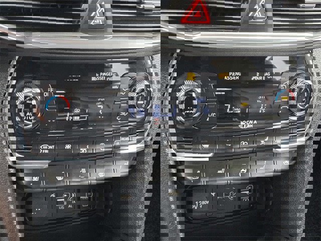 Used 2020 Hyundai Santa Fe Limited image 16