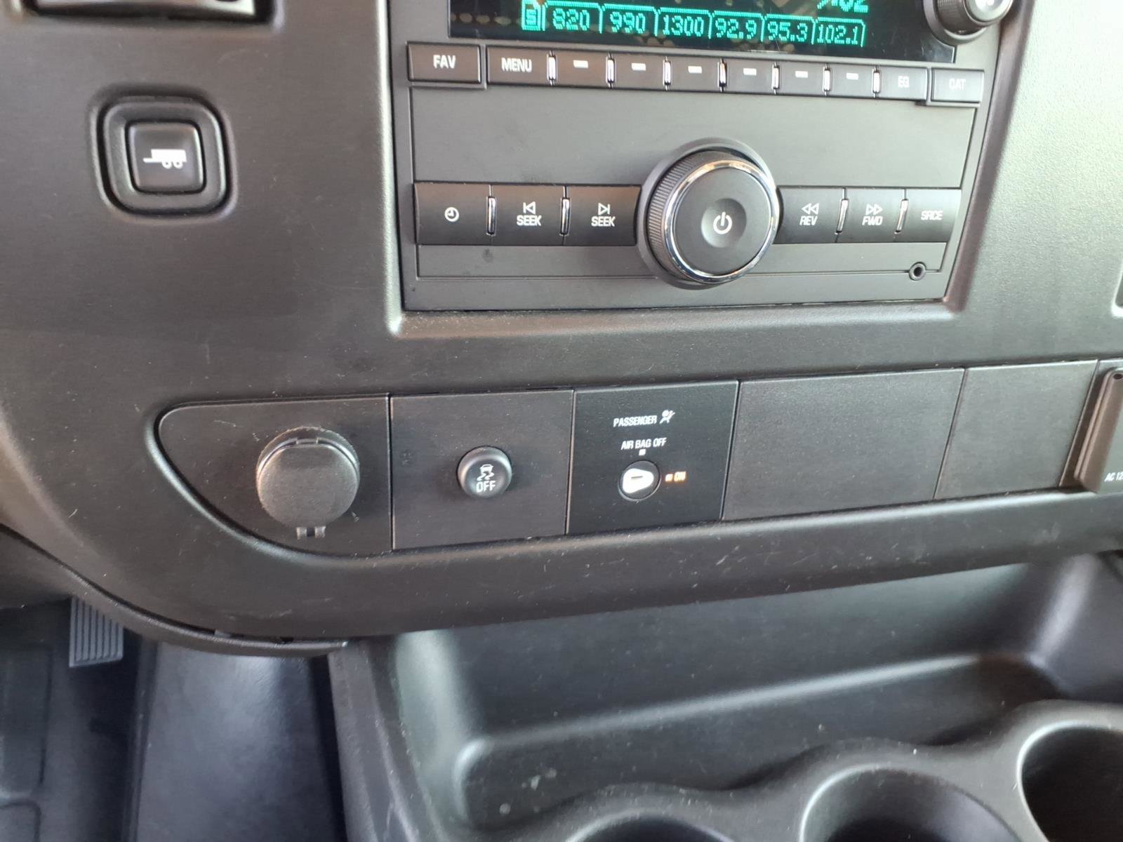 Used 2024 GMC Savana 2500 w/ Driver Convenience Package image 19