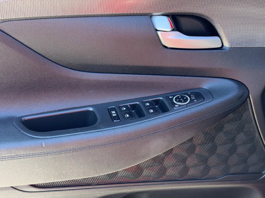 Used 2019 Hyundai Santa Fe SEL FWD image 23