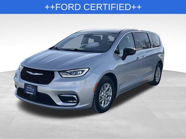 Used 2024 Chrysler Pacifica Touring-L