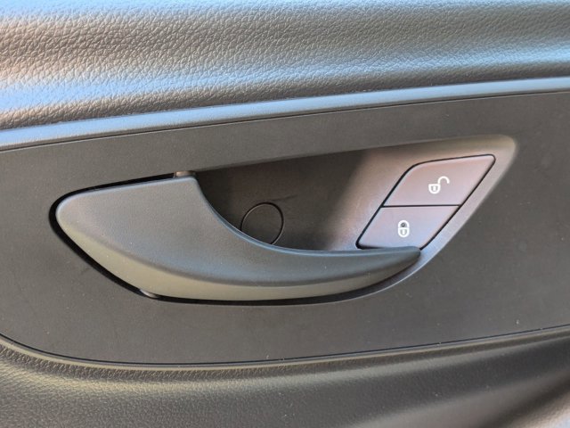 Used 2024 Mercedes-Benz Sprinter 2500 image 15