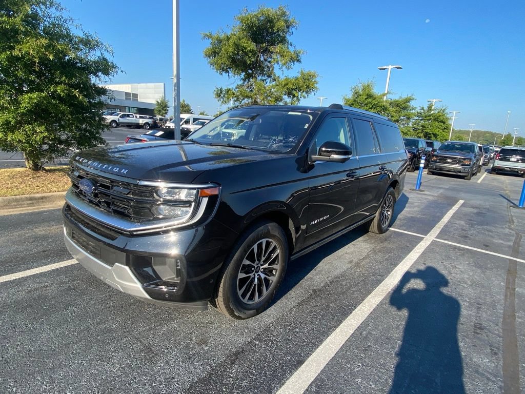 Certified 2025 Ford Expedition Max Platinum AWD/4WD image 3