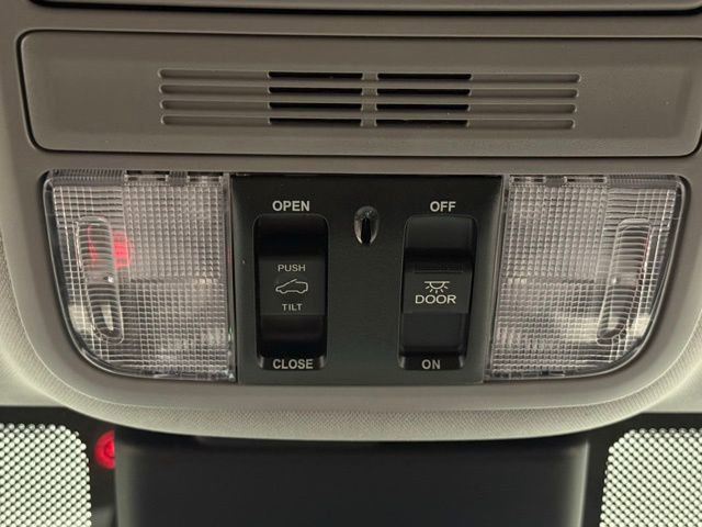 Used 2024 Honda Odyssey EX-L image 31