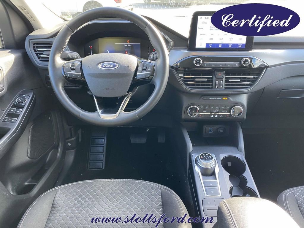 Certified 2023 Ford Escape Active w/ Cold Weather Package FWD image 11