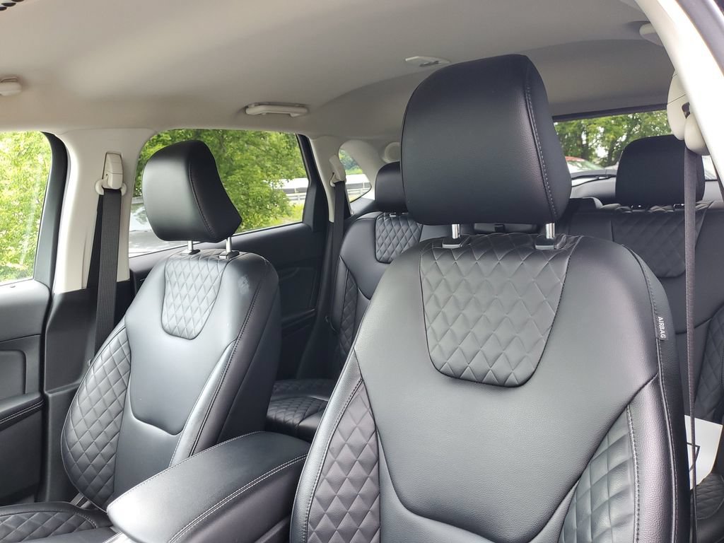 Certified 2023 Ford Edge Titanium w/ Class II Trailer Tow Package AWD/4WD image 14