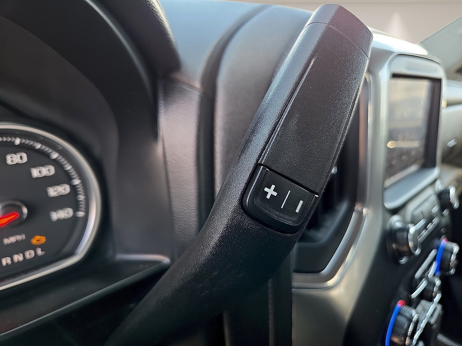 Used 2020 Chevrolet Silverado 1500 LTZ w/ LTZ Texas Edition AWD/4WD image 17