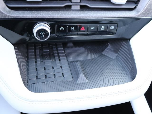 Certified 2025 Ford Explorer Platinum w/ Ultimate Package AWD/4WD image 22