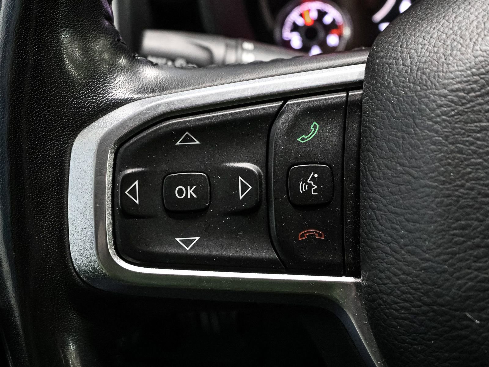 Used 2020 RAM 1500 Laramie image 36