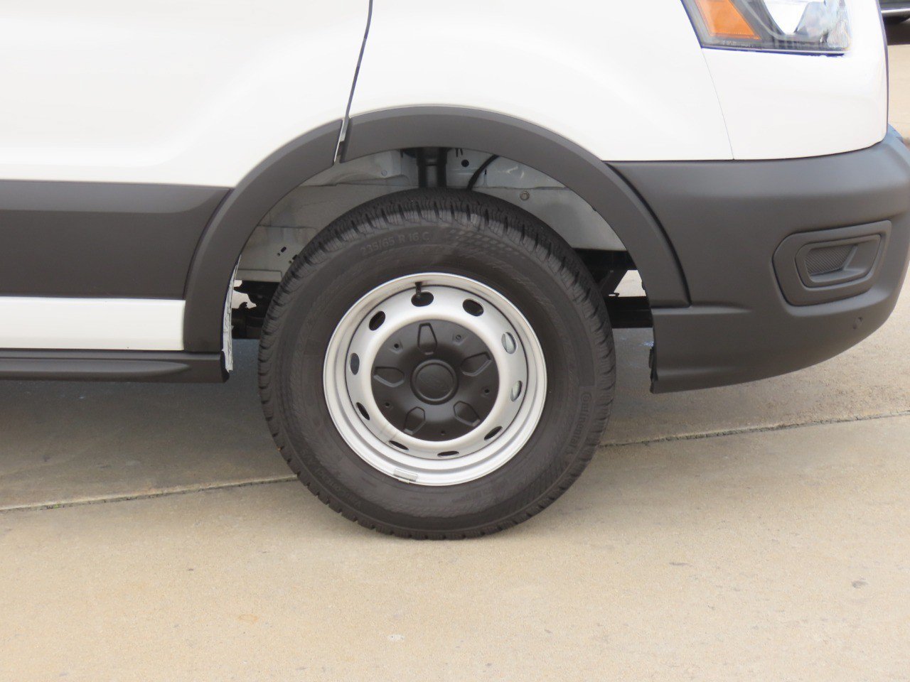 Certified 2026 Ford Transit 250 148 High Roof Extended w/ Load Area Protection Package RWD image 9