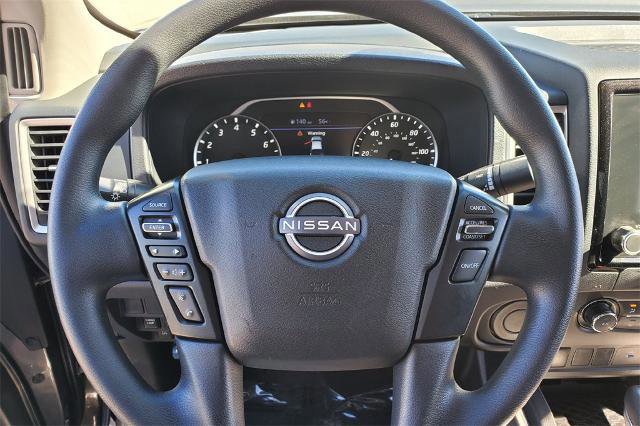 Used 2024 Nissan Frontier SV image 12