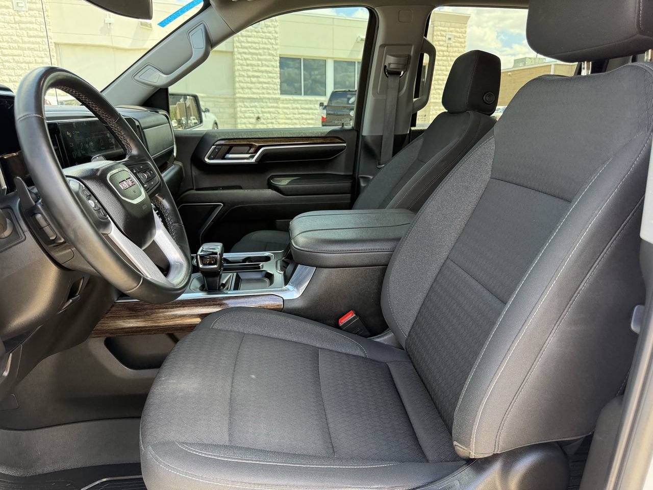 Used 2024 GMC Sierra 1500 Elevation w/ X31 Off-Road Package AWD/4WD image 25
