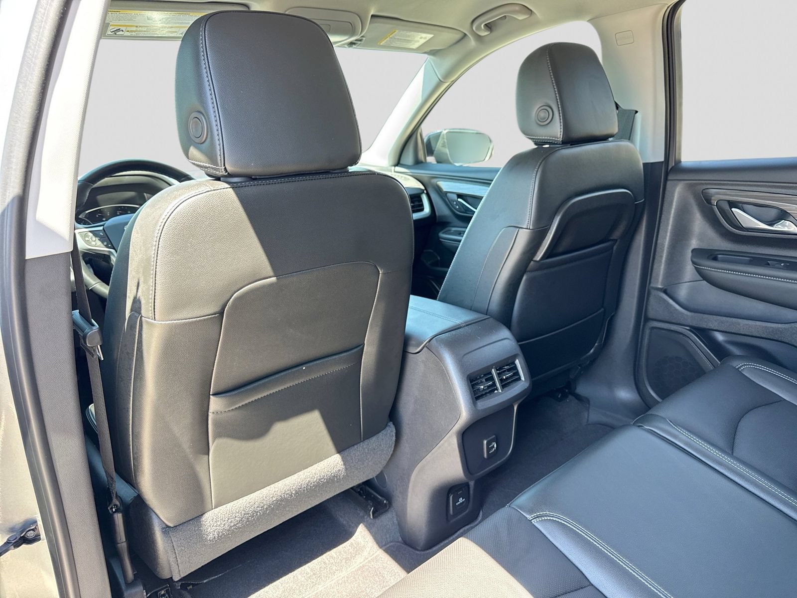 Used 2024 GMC Terrain SLT w/ Elevation Edition AWD/4WD image 23