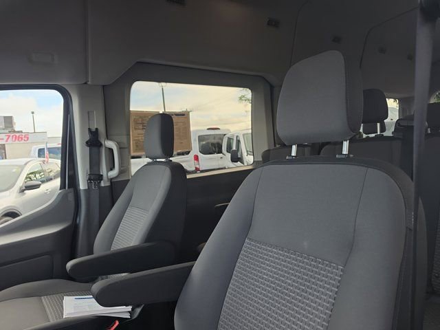 Certified 2025 Ford Transit 350 XLT image 18