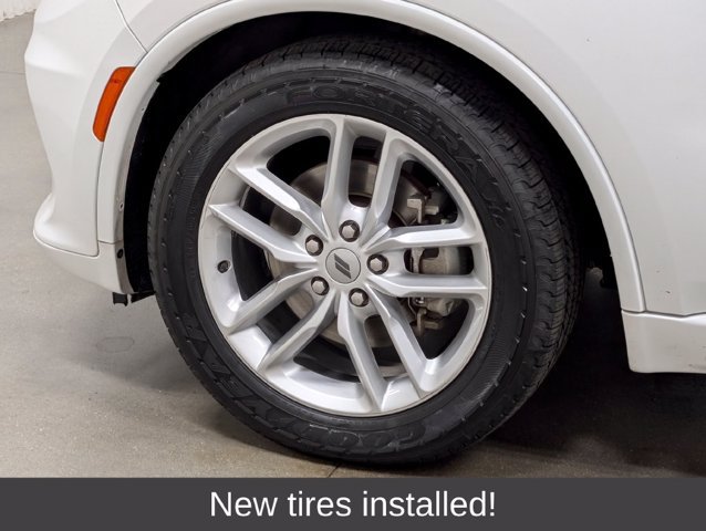 Used 2024 Dodge Durango GT RWD image 2