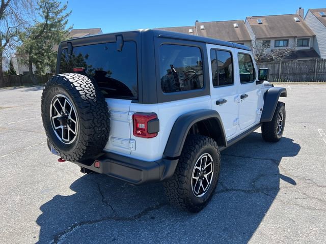Used 2025 Jeep Wrangler Unlimited Rubicon AWD/4WD image 8