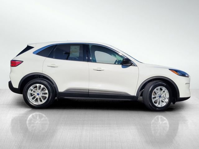 Certified 2022 Ford Escape SE image 2
