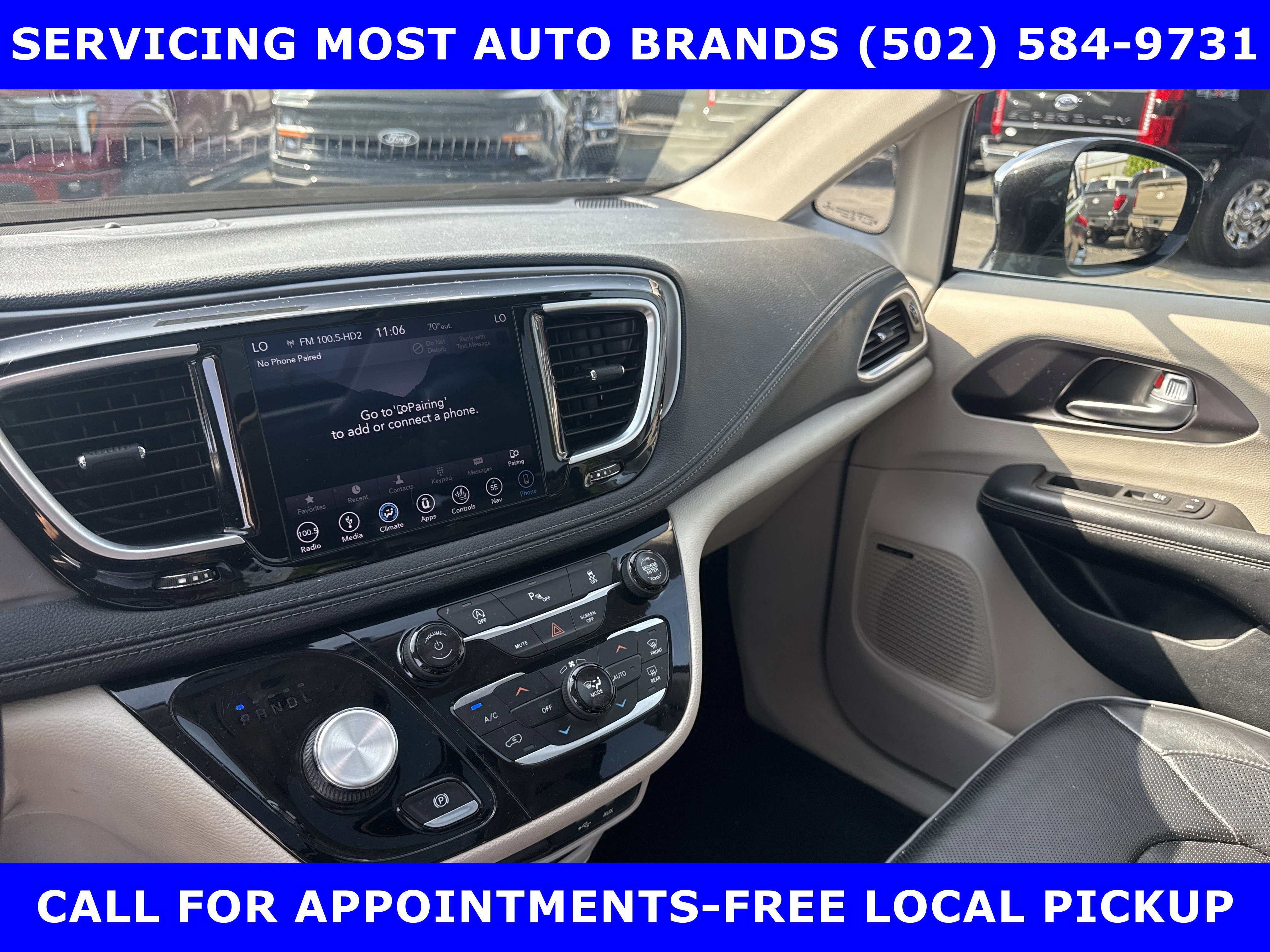Used 2018 Chrysler Pacifica Limited FWD image 32