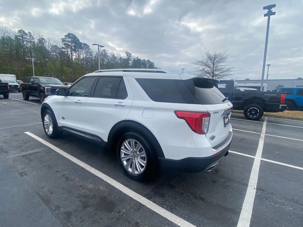 Certified 2021 Ford Explorer King Ranch image 3
