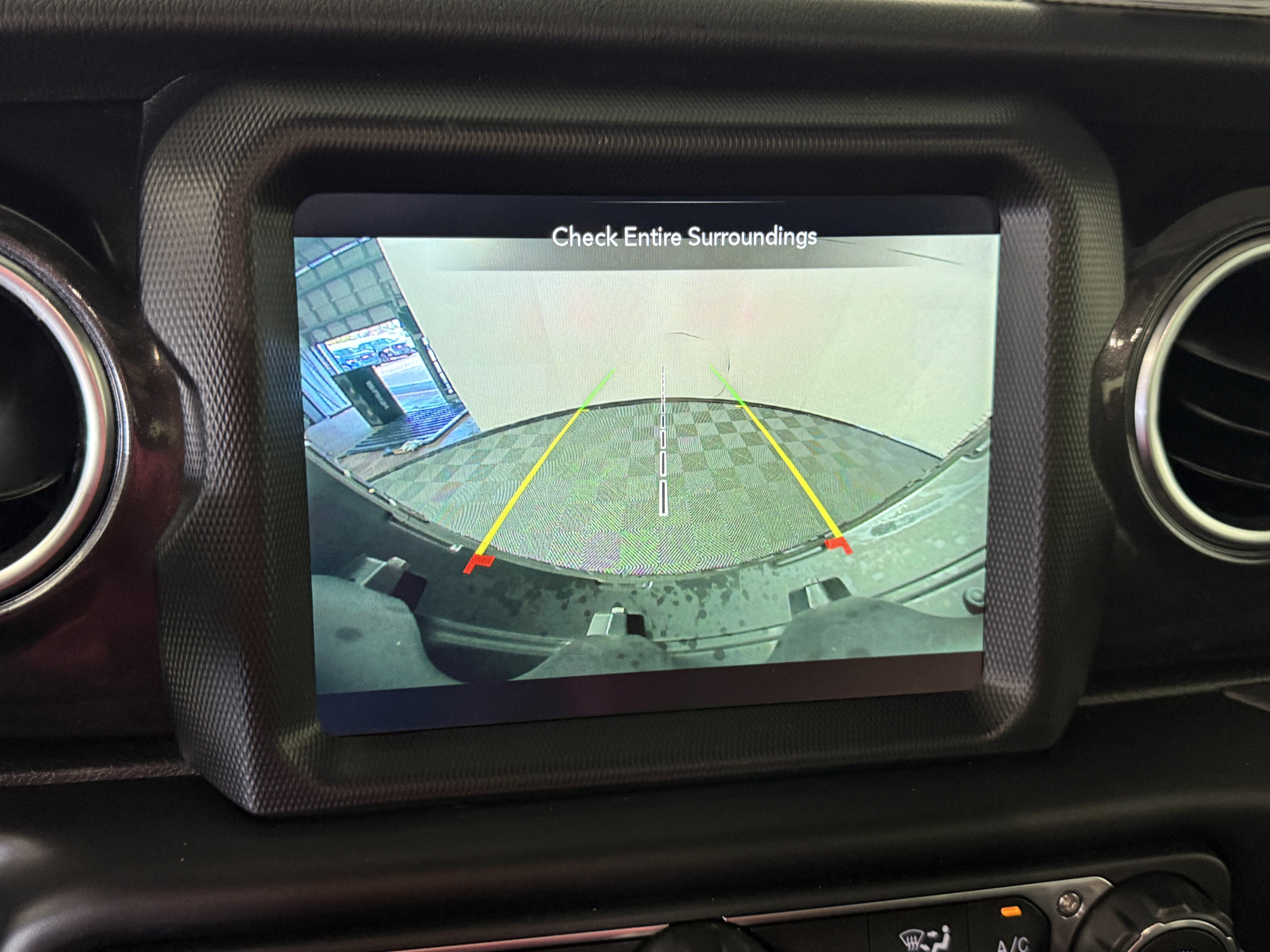 Used 2022 Jeep Wrangler Unlimited Sahara image 20