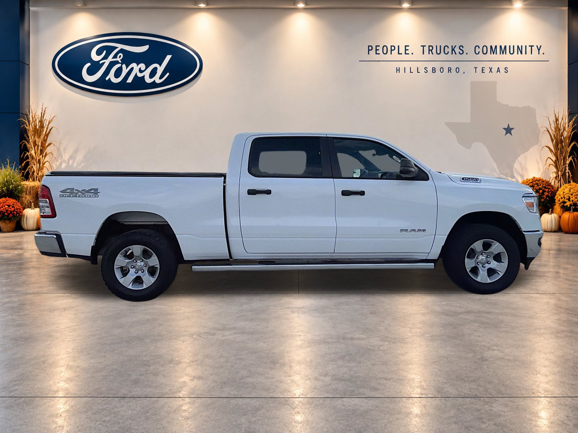 Used 2023 RAM 1500 Big Horn AWD/4WD image 4