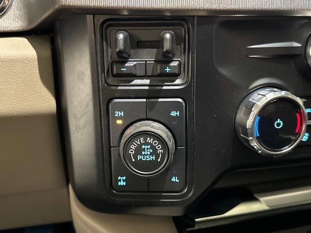 Certified 2025 Ford F350 Platinum w/ Platinum Plus Package image 30