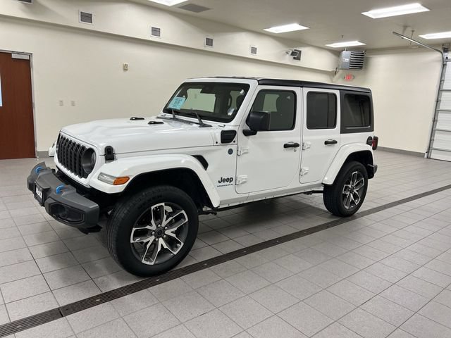 Used 2024 Jeep Wrangler Unlimited AWD/4WD image 4