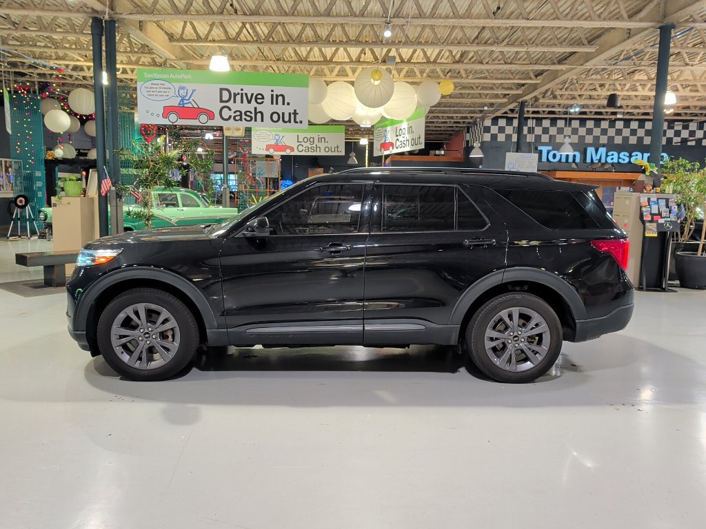 Certified 2022 Ford Explorer XLT w/ Equipment Group 202A AWD/4WD image 12