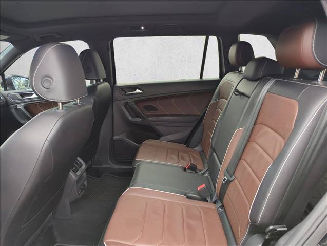 Used 2024 Volkswagen Tiguan SEL R-Line AWD/4WD image 16