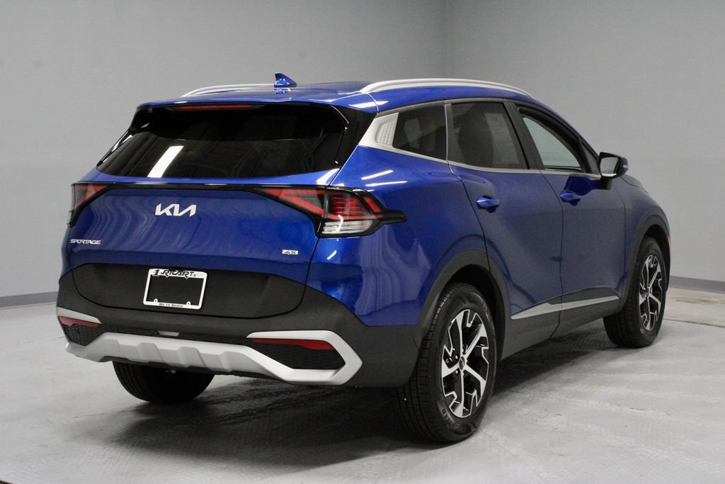 Used 2024 Kia Sportage EX AWD/4WD image 12