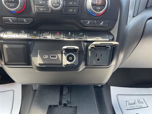 Used 2022 Chevrolet Silverado 1500 LT AWD/4WD image 27