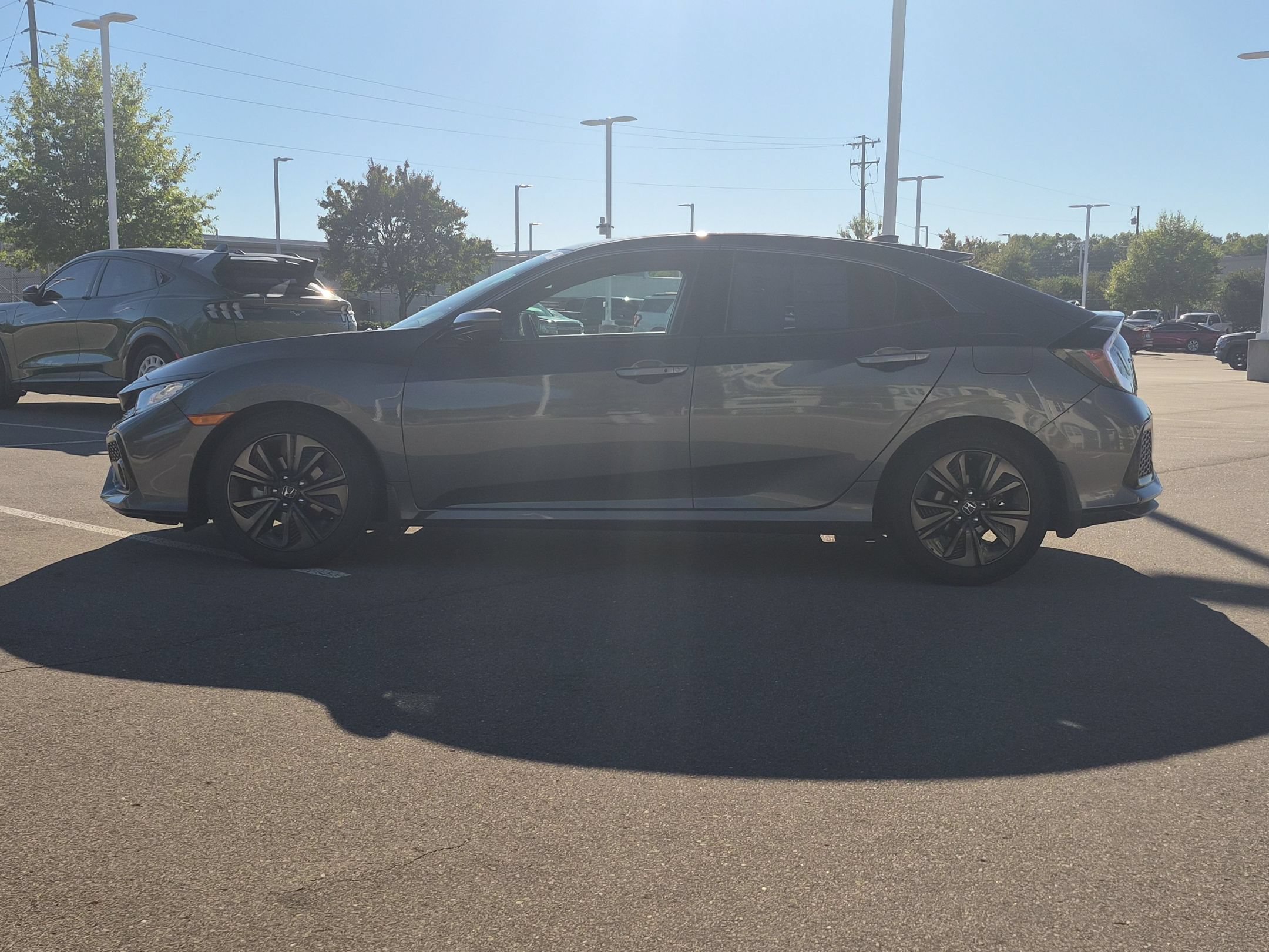Used 2019 Honda Civic EX image 7