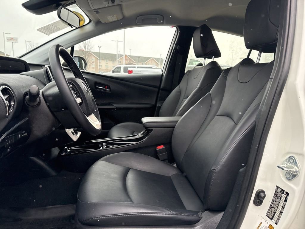 Used 2018 Toyota Prius Prime Premium image 10